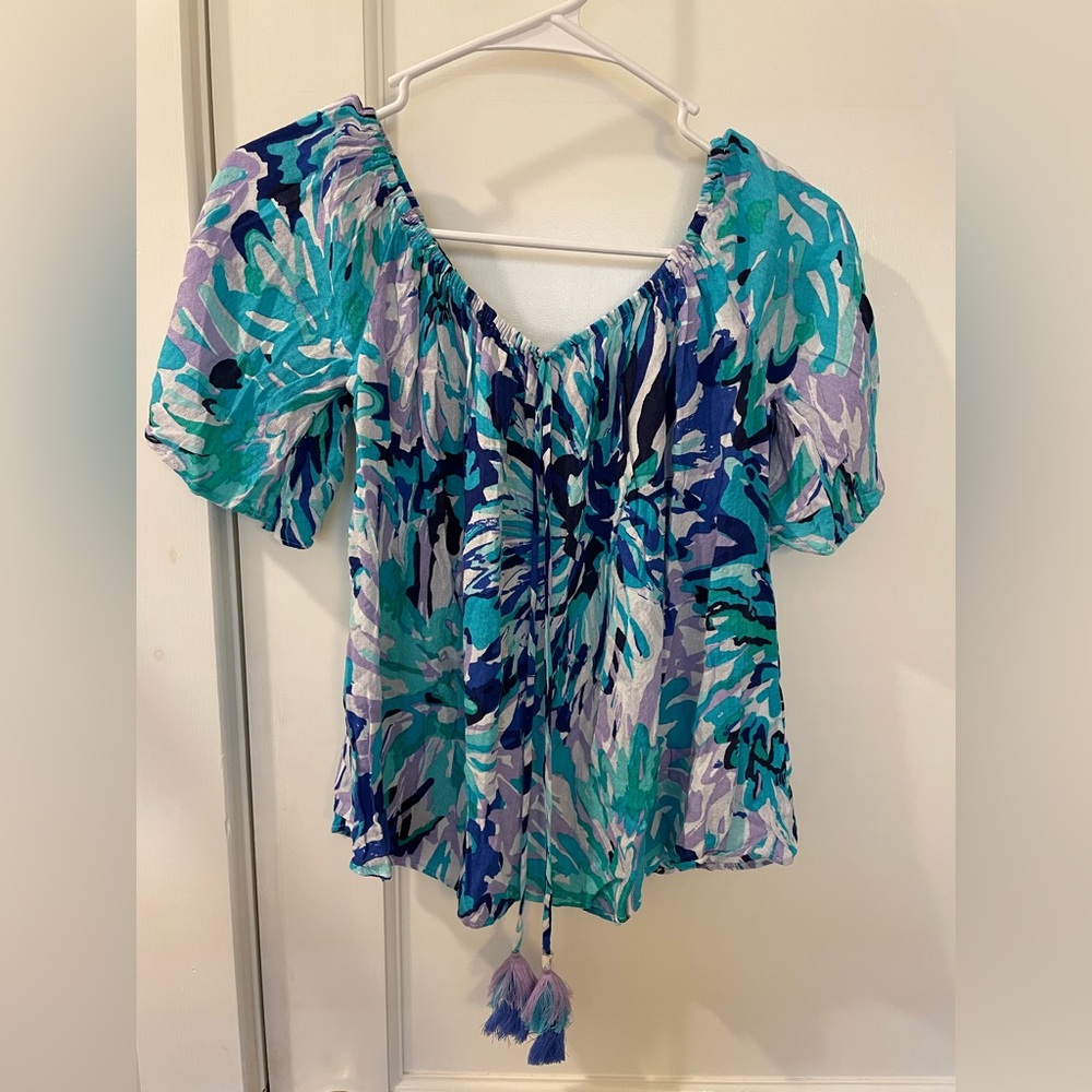 Lilly Pulitzer Off the Shoulder Blouse size small